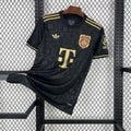 Bayern Munich maillot 125 ans