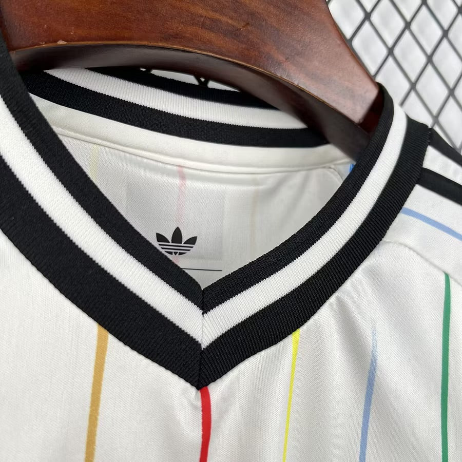 Japon maillot extérieur 2026 2027